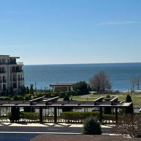 Premier 1 Apartment
